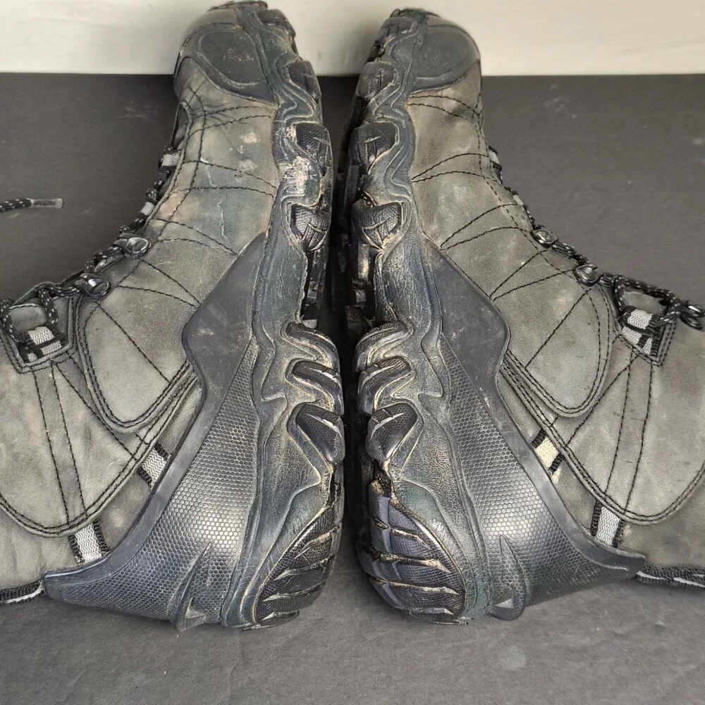 Oboz‎ Boots Men's Size 9 Black Bridger 8